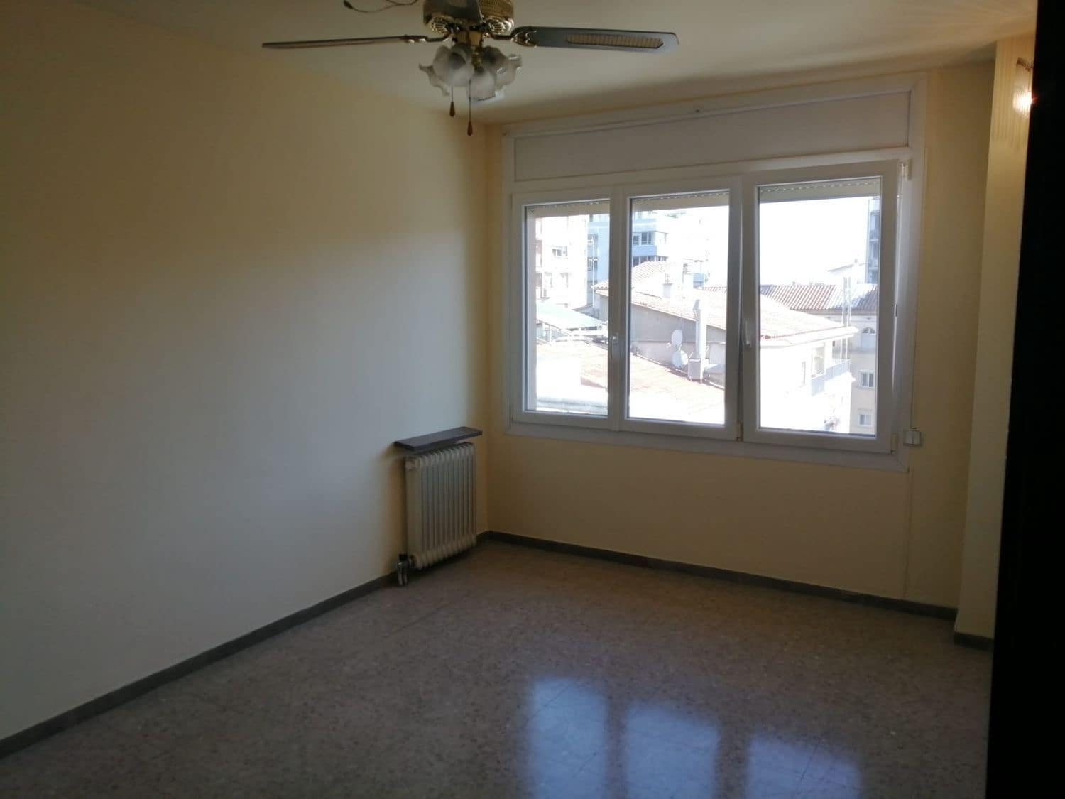 4 bedroom Flat for sale in Girona city - € 475,000 (Ref: 9873633)