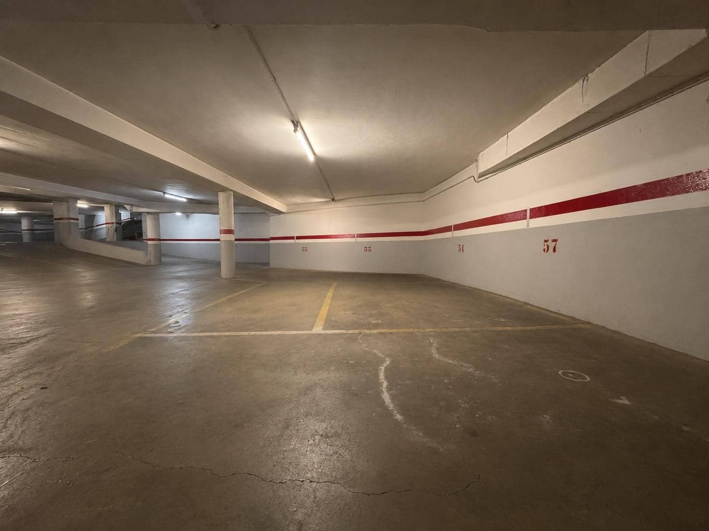 4 bedroom Flat for sale in Girona city with garage - € 460,000 (Ref: 9873633)