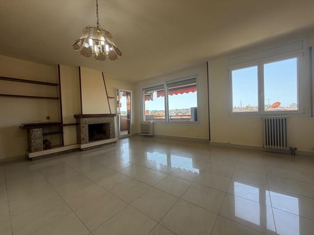 4 sypialnia Mieszkanie na sprzedaż w Miasto Girona z garażem - 460 000 € (Ref: 9873633)