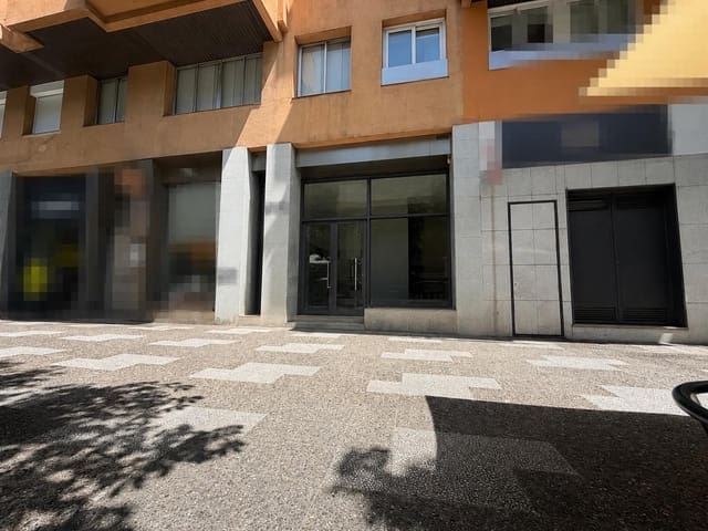 4 sypialnia Mieszkanie na sprzedaż w Miasto Girona z garażem - 460 000 € (Ref: 9873633)