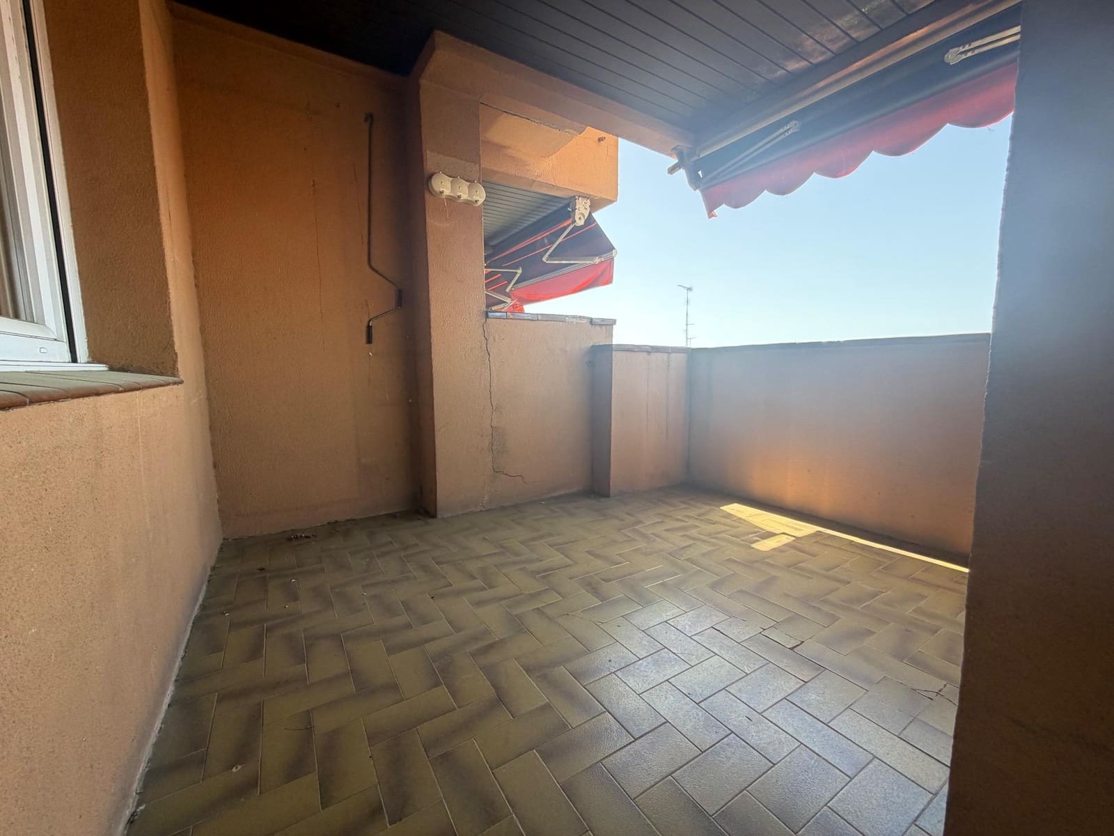 4 bedroom Flat for sale in Girona city with garage - € 460,000 (Ref: 9873633)