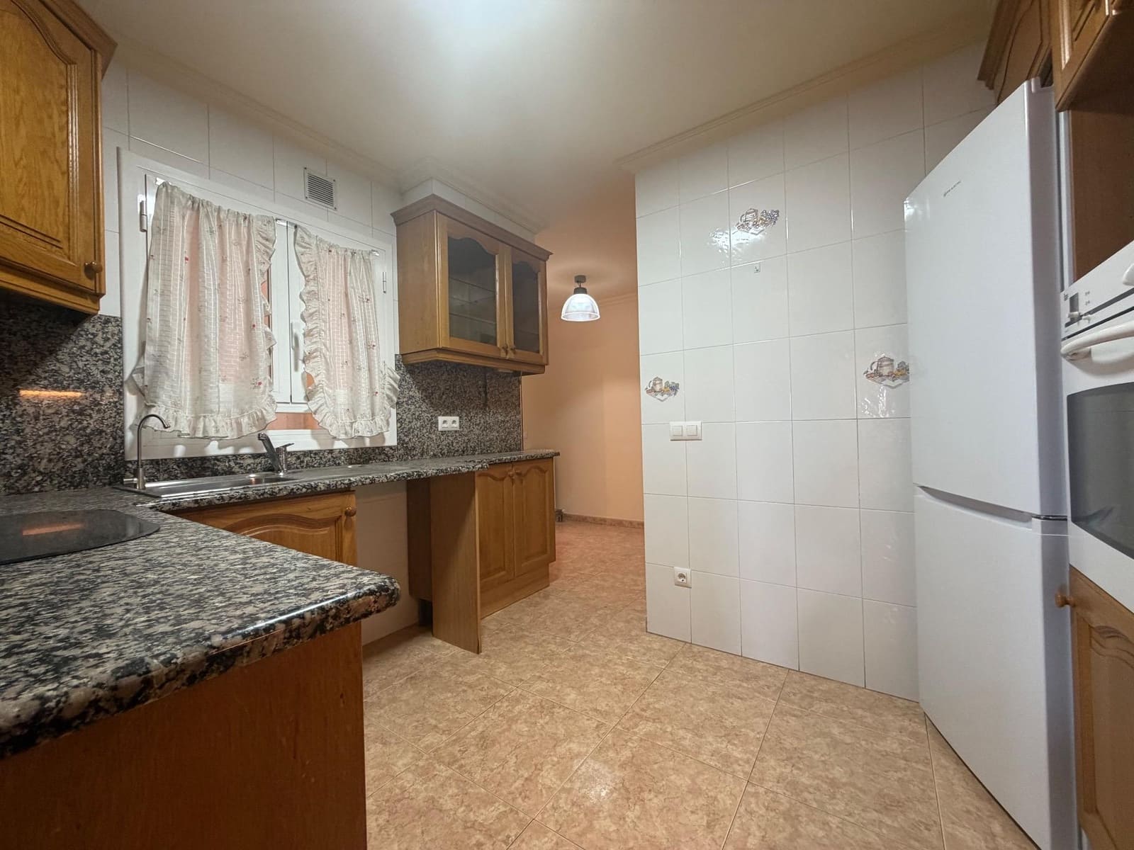 4 bedroom Flat for sale in Girona city with garage - € 460,000 (Ref: 9873633)