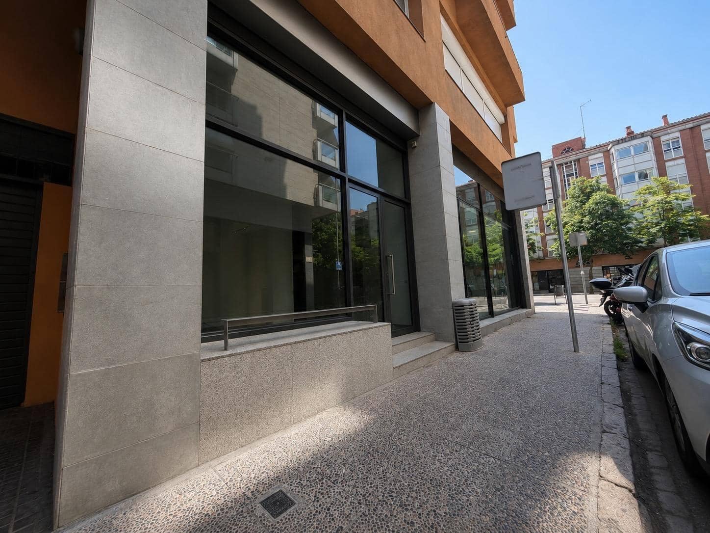 4 bedroom Flat for sale in Girona city with garage - € 460,000 (Ref: 9873633)