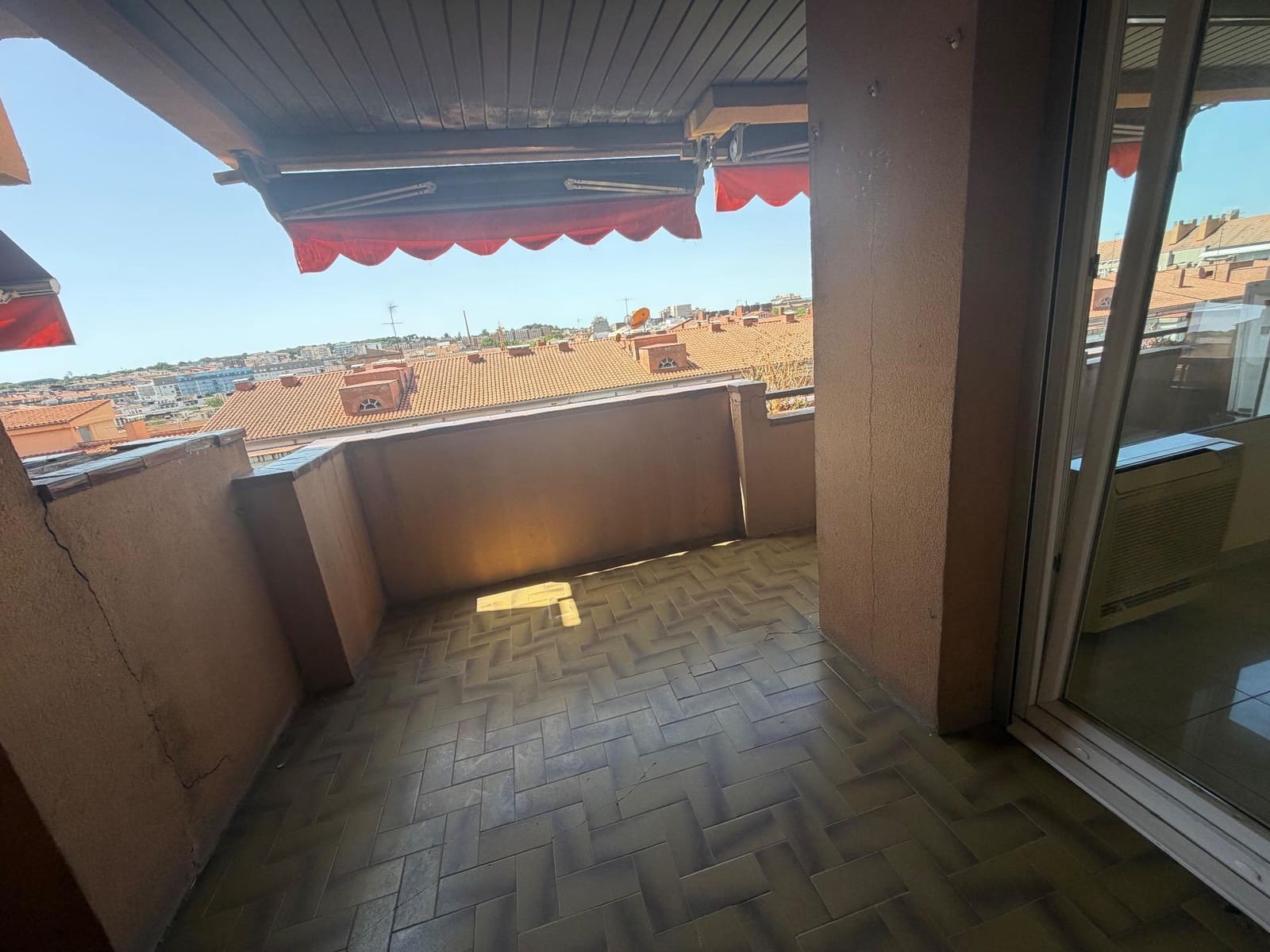 4 bedroom Flat for sale in Girona city with garage - € 460,000 (Ref: 9873633)