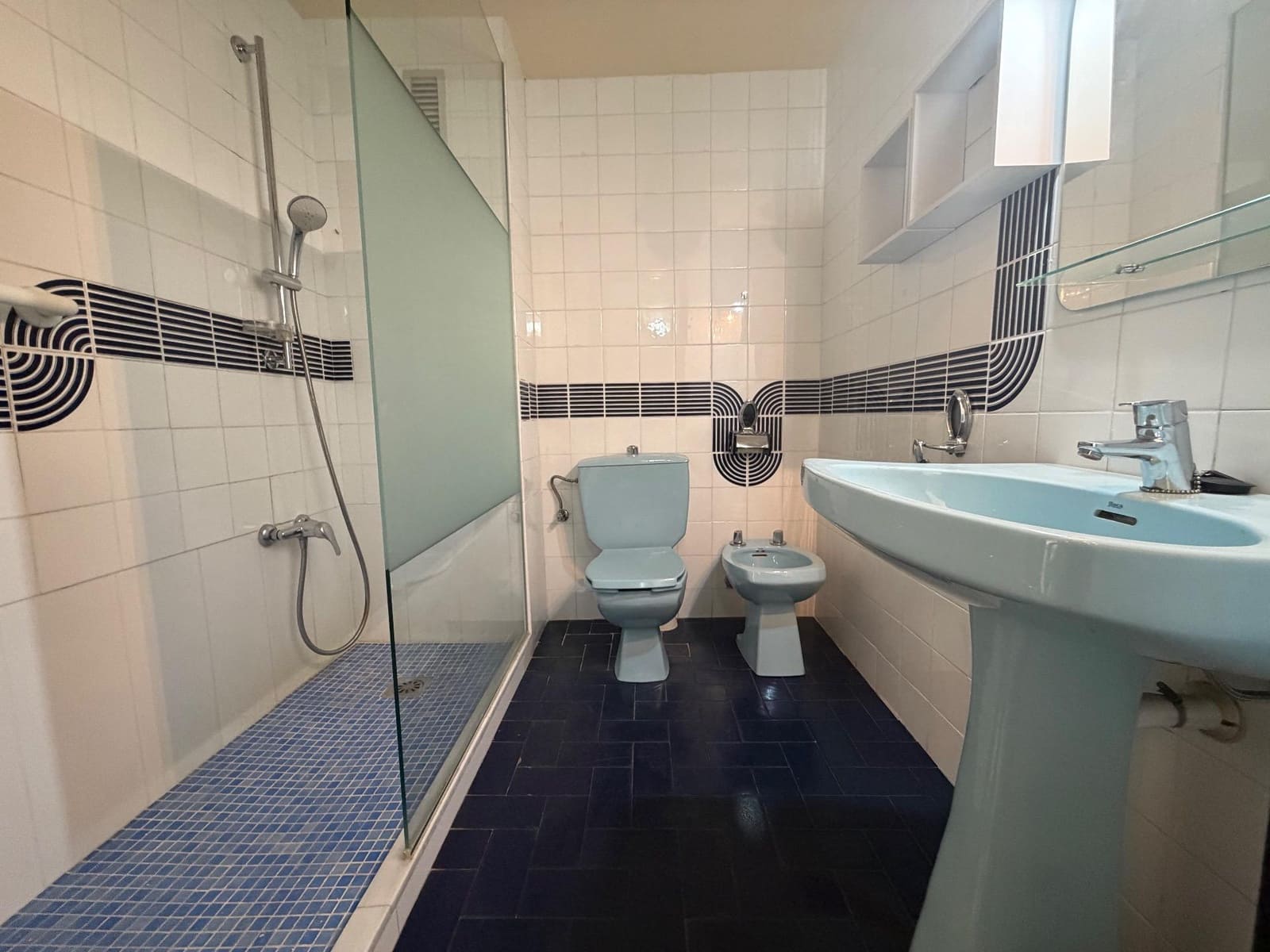 4 bedroom Flat for sale in Girona city with garage - € 460,000 (Ref: 9873633)