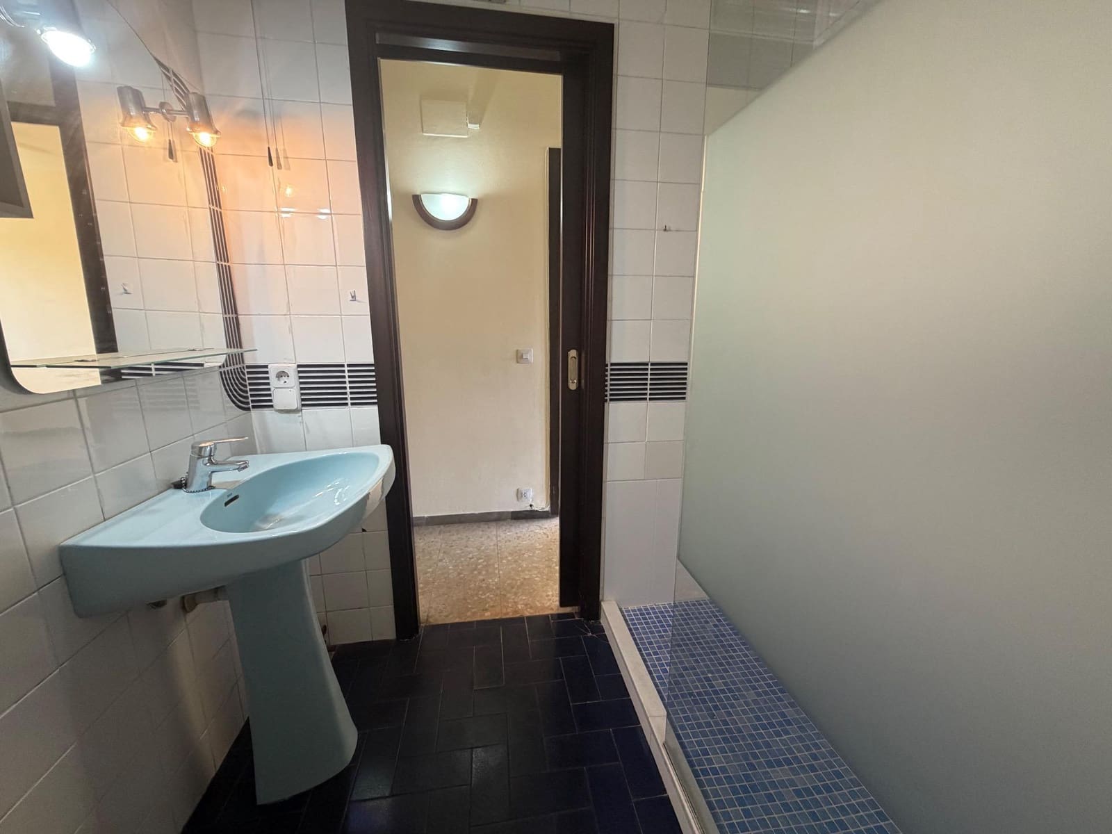 4 bedroom Flat for sale in Girona city with garage - € 460,000 (Ref: 9873633)