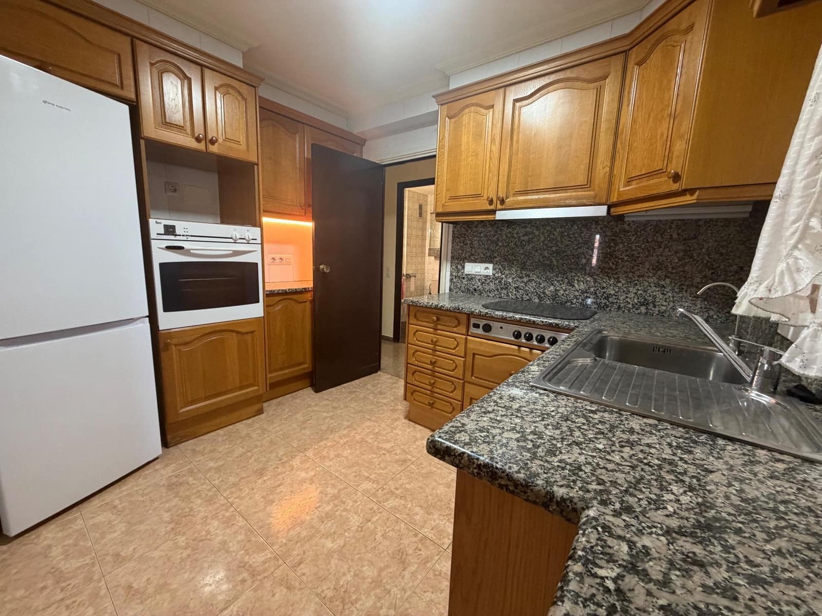 4 bedroom Flat for sale in Girona city with garage - € 460,000 (Ref: 9873633)