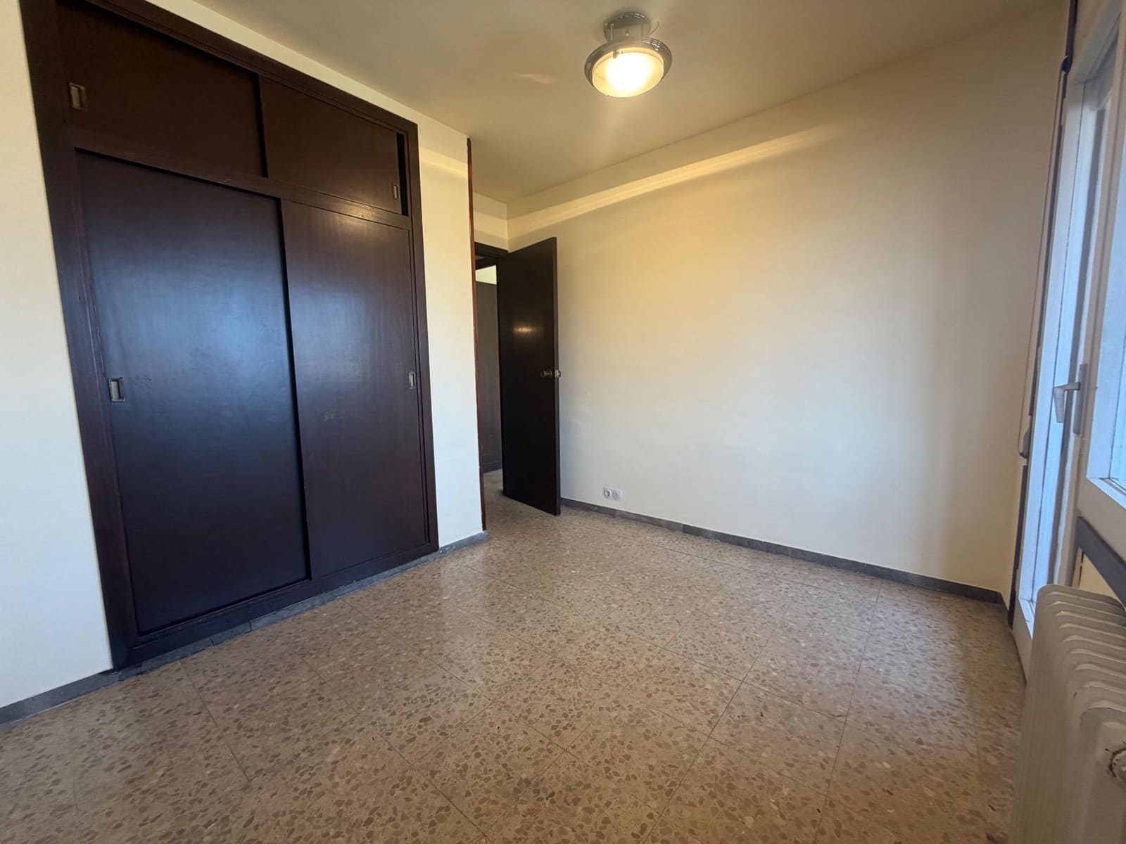 4 bedroom Flat for sale in Girona city with garage - € 460,000 (Ref: 9873633)