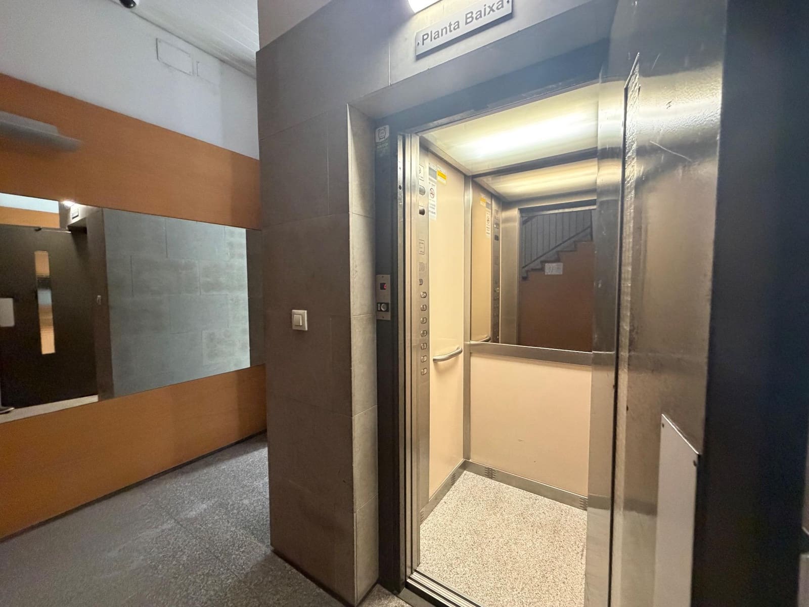 4 bedroom Flat for sale in Girona city with garage - € 460,000 (Ref: 9873633)