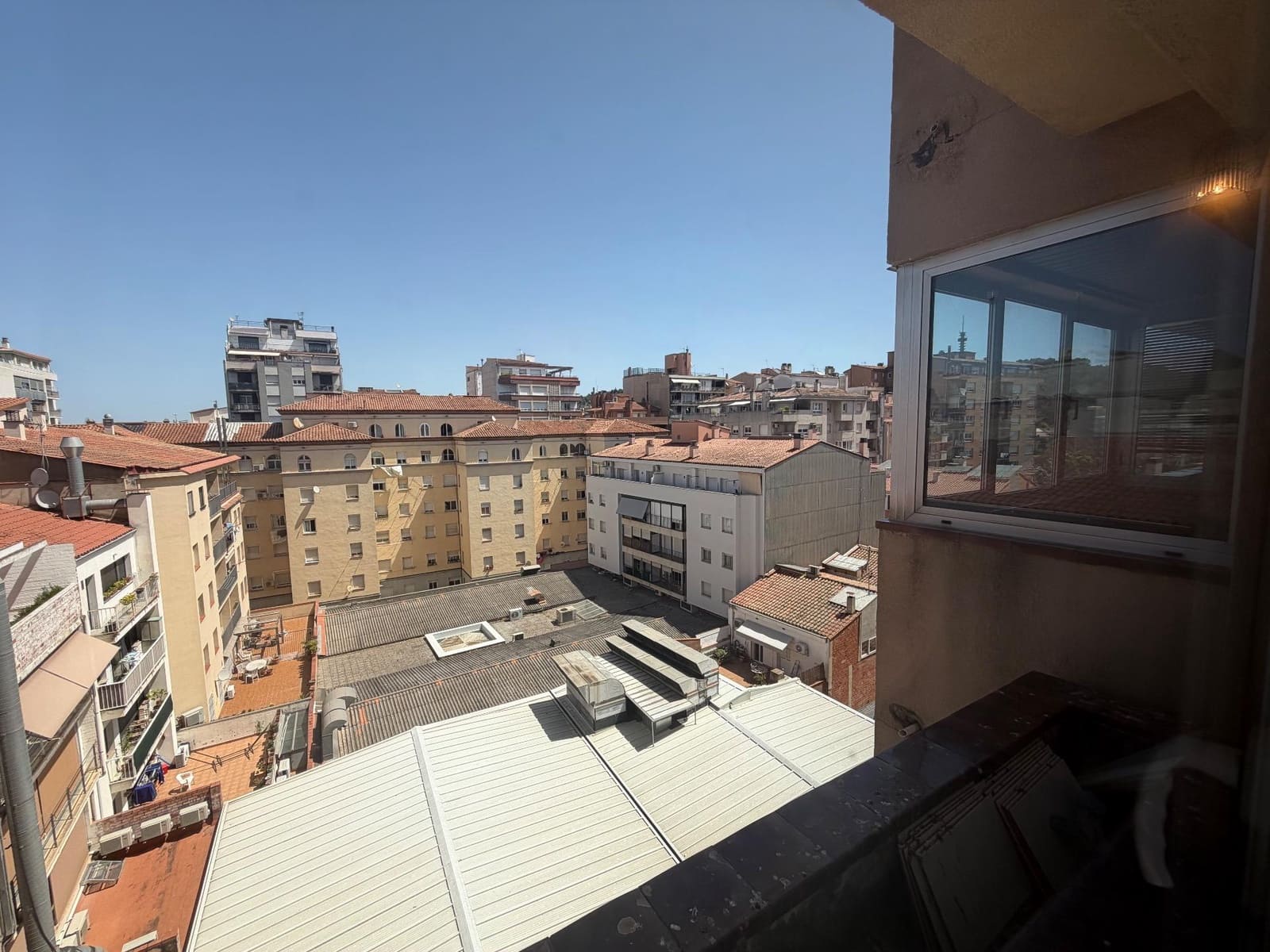 4 bedroom Flat for sale in Girona city with garage - € 460,000 (Ref: 9873633)