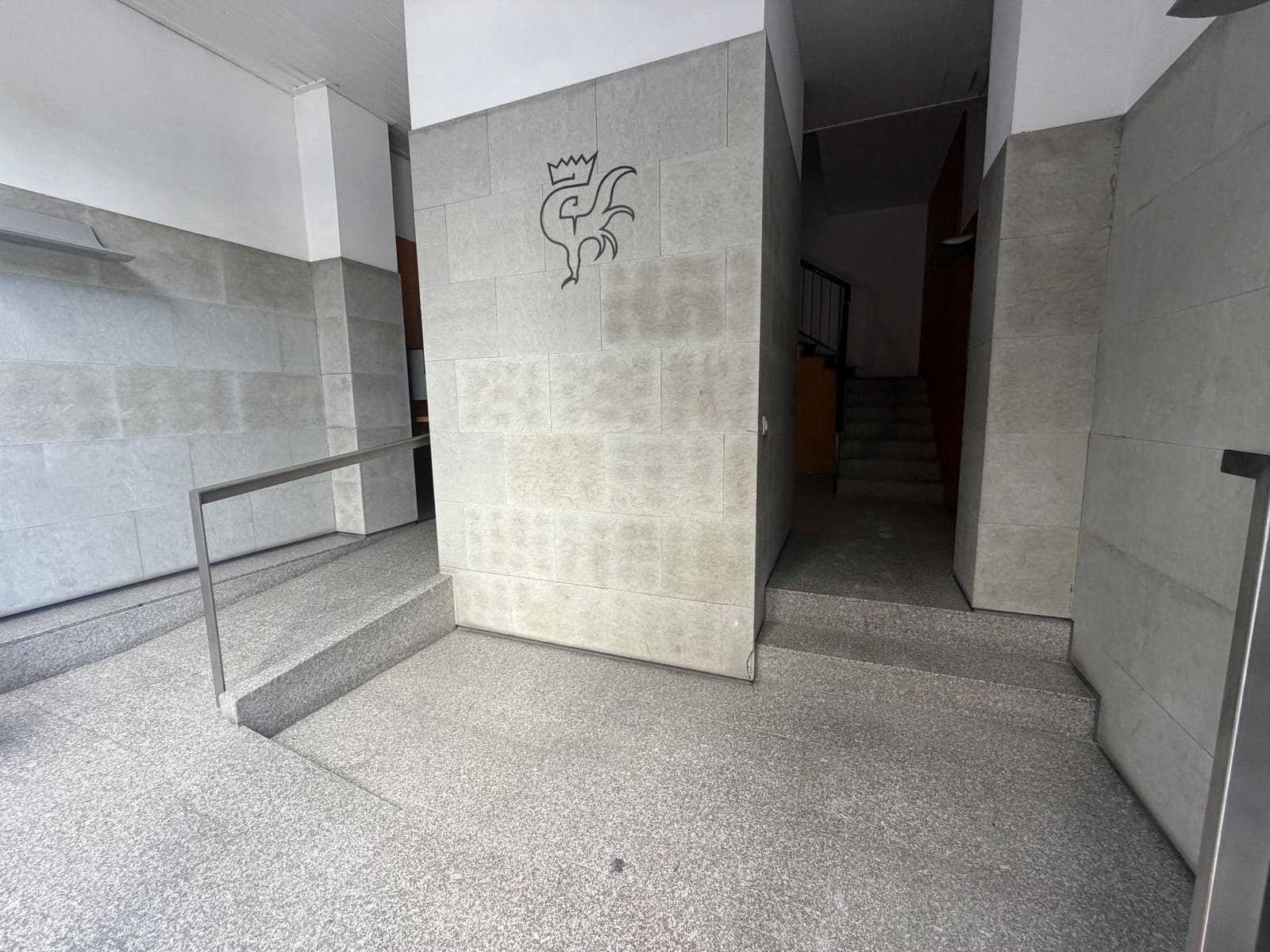 4 bedroom Flat for sale in Girona city with garage - € 460,000 (Ref: 9873633)