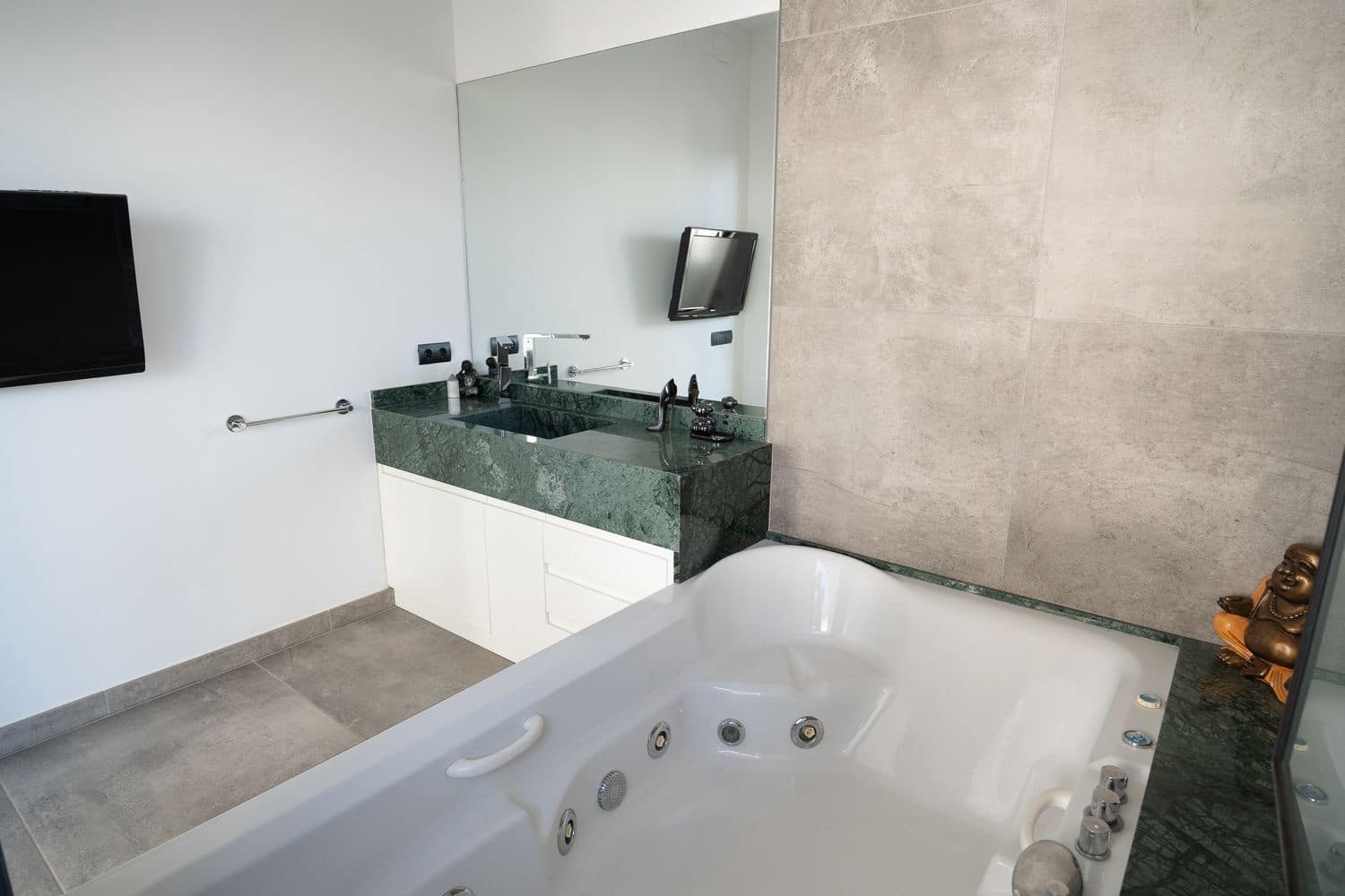 3 chambre Villa/Maison à vendre à Castell d'Aro avec garage - 1 250 000 € (Ref: 9873638)