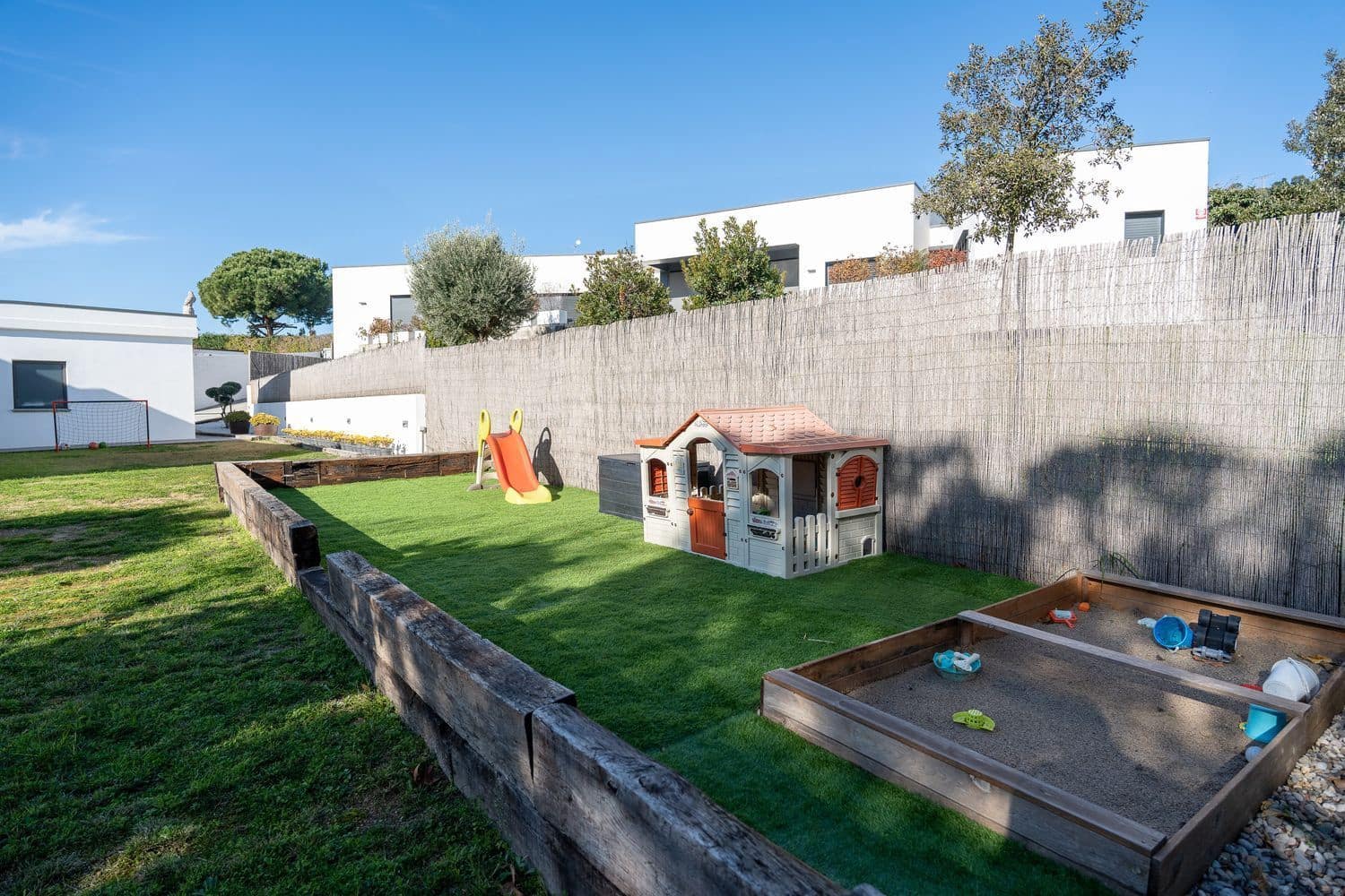 3 chambre Villa/Maison à vendre à Castell d'Aro avec garage - 1 250 000 € (Ref: 9873638)