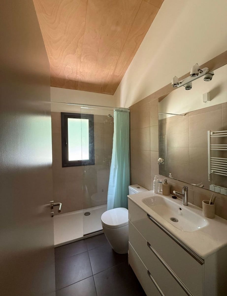 3 Zimmer Villa zu verkaufen in Sant Aniol de Finestres mit Garage - 413.000 € (Ref: 9873642)