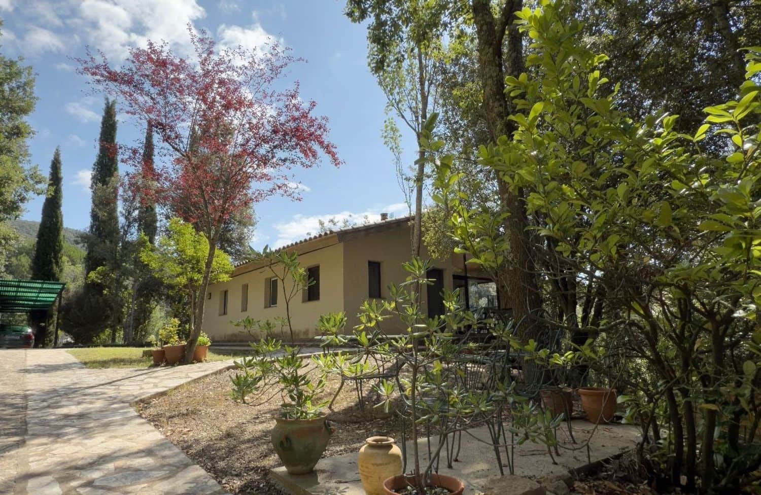 3 Zimmer Villa zu verkaufen in Sant Aniol de Finestres mit Garage - 413.000 € (Ref: 9873642)