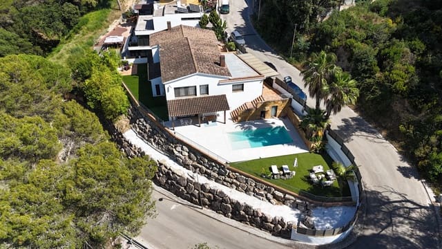 6 camera da letto Villa in vendita in Blanes con piscina garage - 794.000 € (Rif: 9873644)