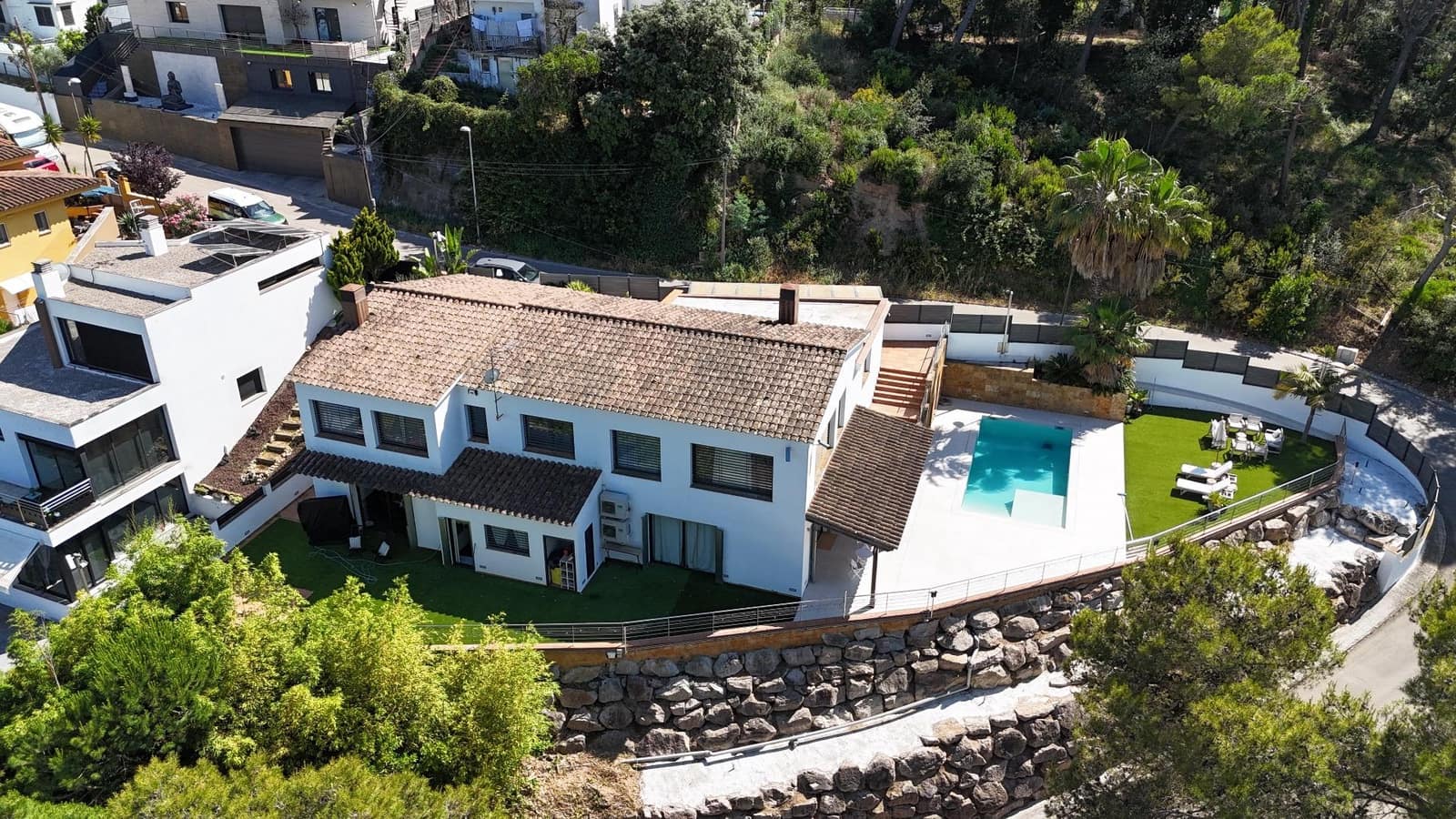 6 bedroom Villa for sale in Blanes with pool garage - € 794,000 (Ref: 9873644)