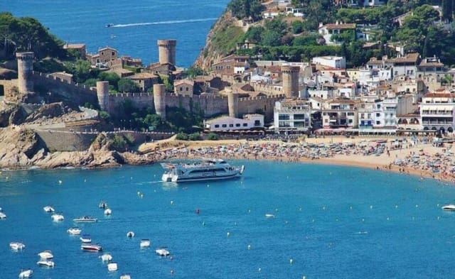 Leilighet til salgs i Tossa de Mar - € 700 000 (Ref: 9880276)