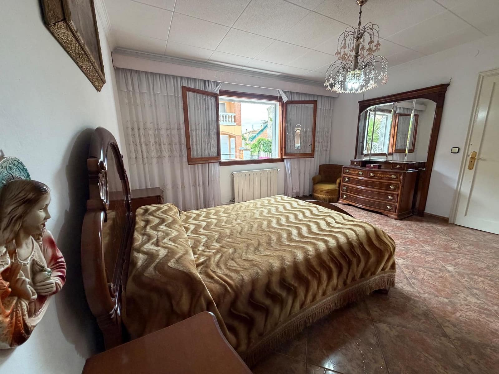 Chalet de 4 habitaciones en Mont-ras en venta con garaje - 419.000 € (Ref: 9884922)