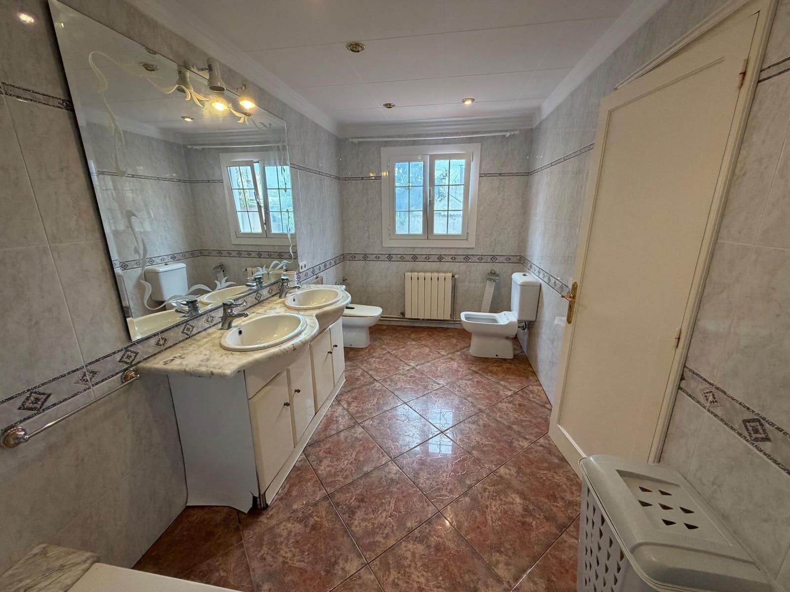 Chalet de 4 habitaciones en Mont-ras en venta con garaje - 419.000 € (Ref: 9884922)