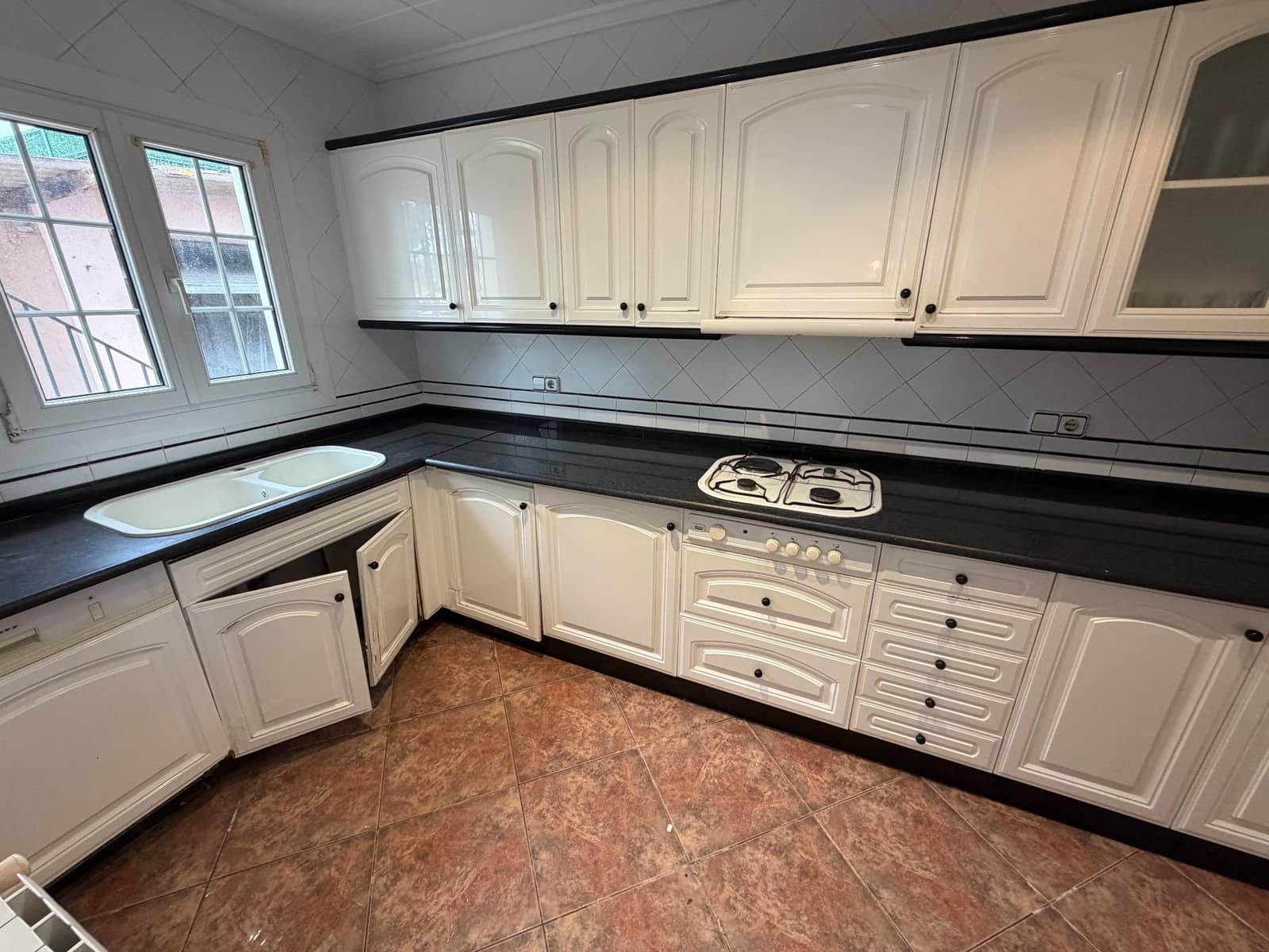 Chalet de 4 habitaciones en Mont-ras en venta con garaje - 419.000 € (Ref: 9884922)