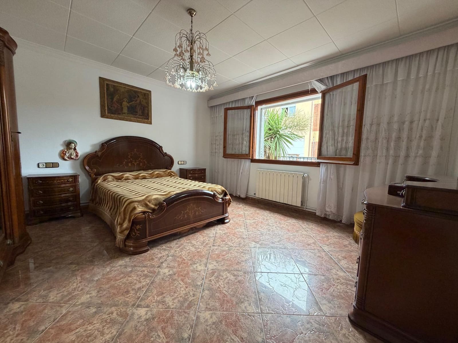 Chalet de 4 habitaciones en Mont-ras en venta con garaje - 419.000 € (Ref: 9884922)