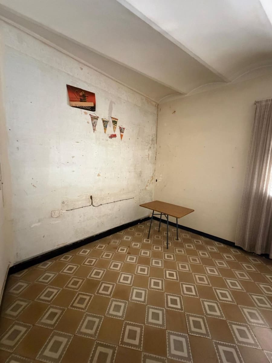 4 bedroom Flat for sale in Granollers - € 169,000 (Ref: 9884923)