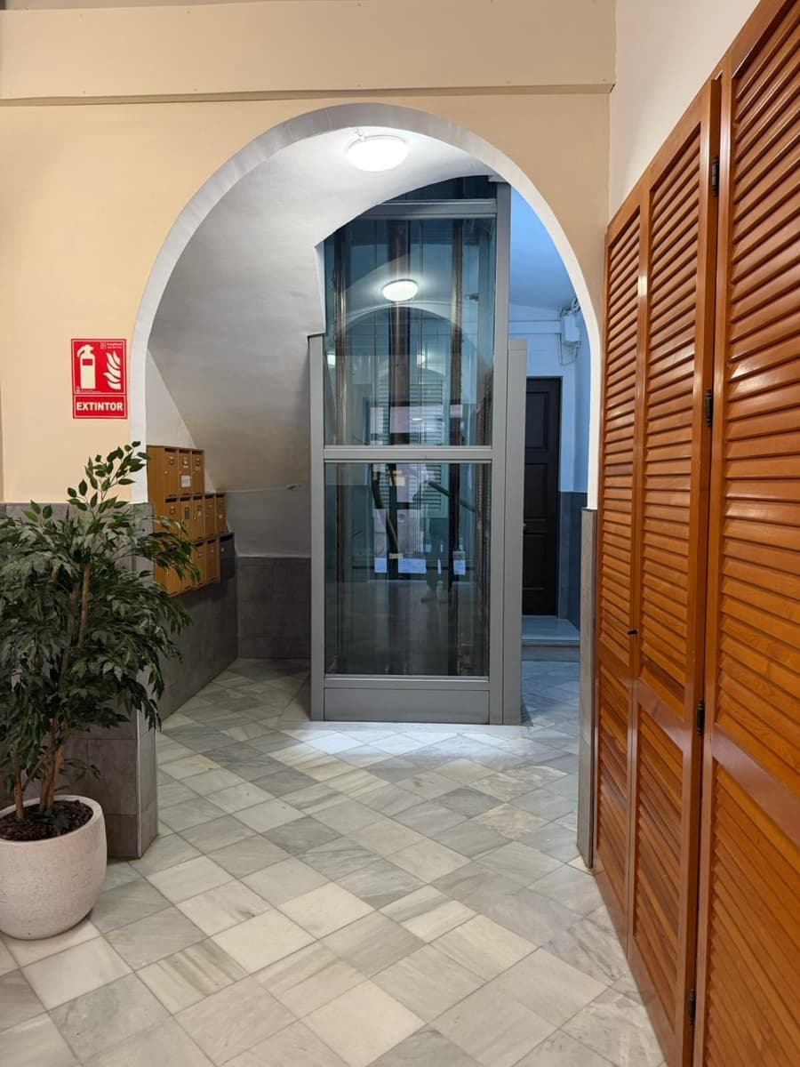 4 bedroom Flat for sale in Granollers - € 169,000 (Ref: 9884923)