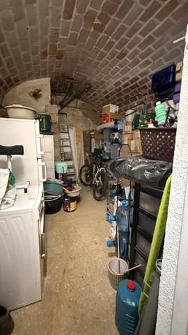 3 slaapkamer Rijtjeshuis te koop in La Bisbal d'Empordà - € 325.000 (Ref: 9975523)