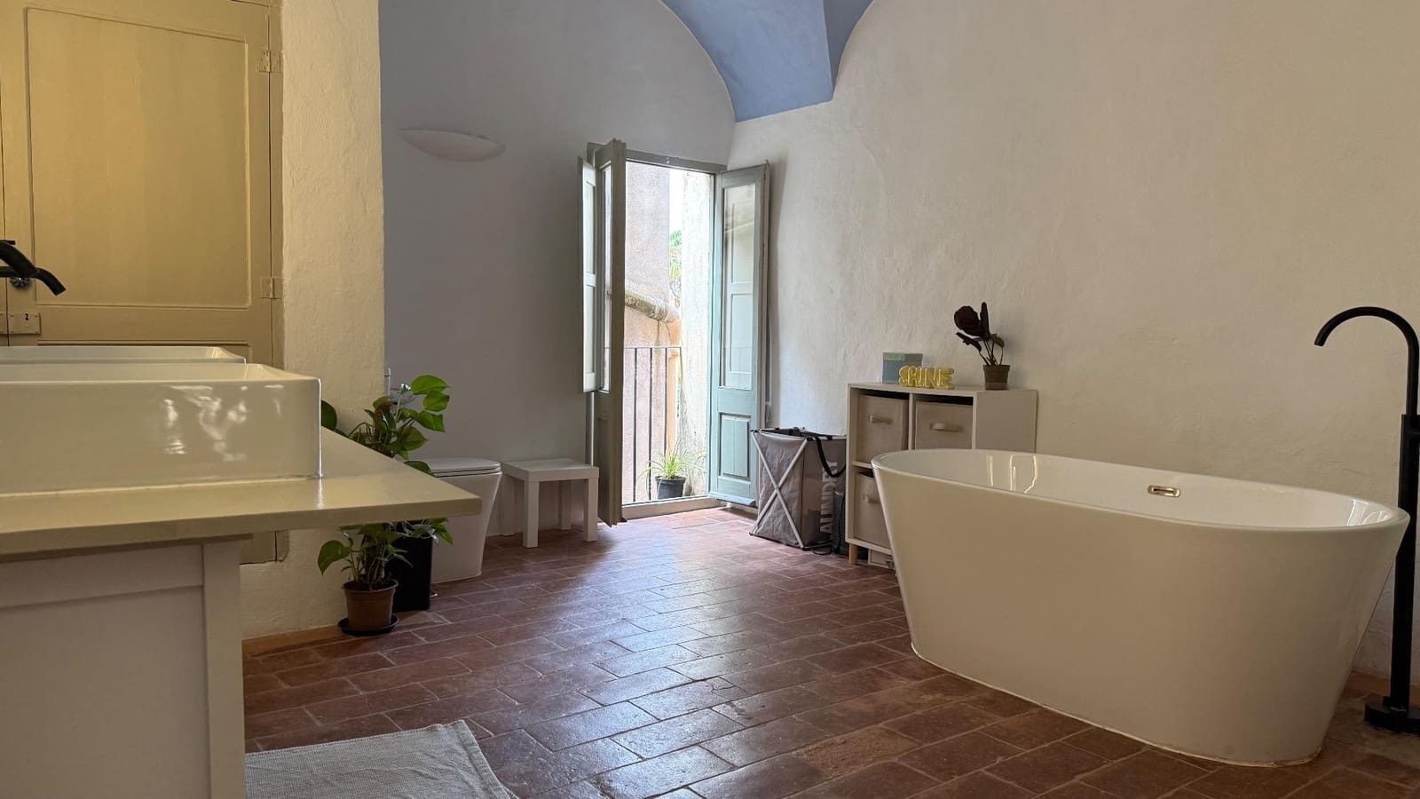 3 slaapkamer Rijtjeshuis te koop in La Bisbal d'Emporda - € 325.000 (Ref: 9975523)
