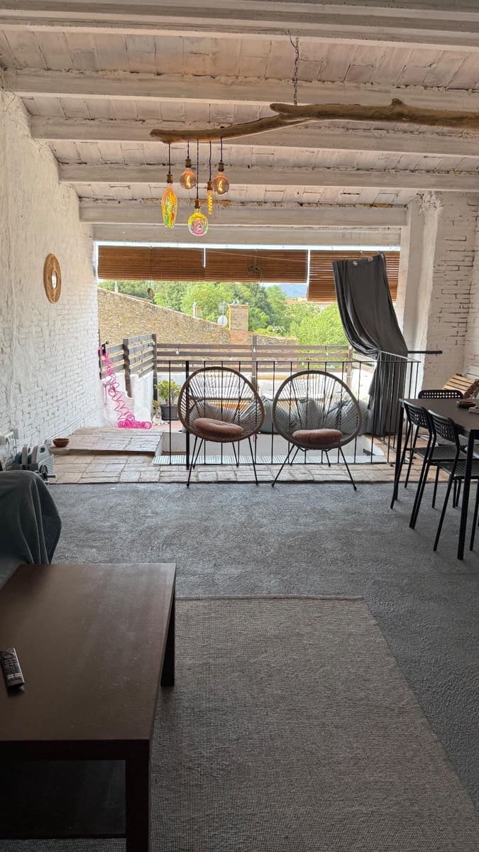3 slaapkamer Rijtjeshuis te koop in La Bisbal d'Emporda - € 325.000 (Ref: 9975523)