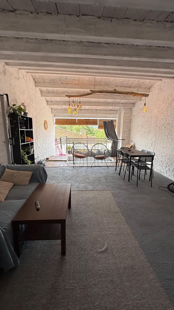 3 slaapkamer Rijtjeshuis te koop in La Bisbal d'Emporda - € 325.000 (Ref: 9975523)