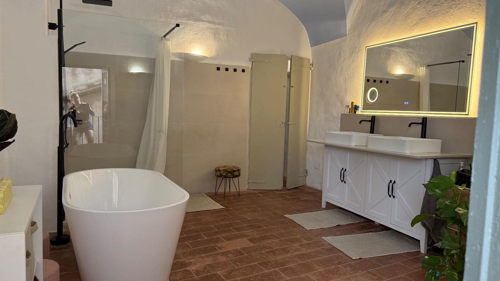 3 slaapkamer Rijtjeshuis te koop in La Bisbal d'Emporda - € 325.000 (Ref: 9975523)