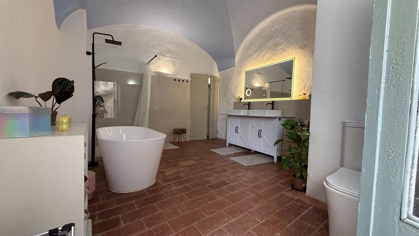 3 slaapkamer Rijtjeshuis te koop in La Bisbal d'Emporda - € 325.000 (Ref: 9975523)