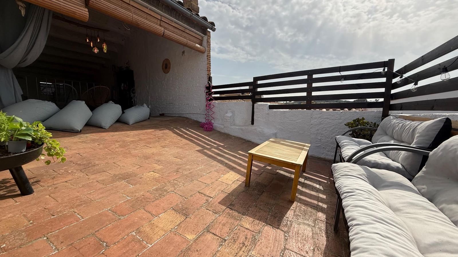 3 slaapkamer Rijtjeshuis te koop in La Bisbal d'Emporda - € 325.000 (Ref: 9975523)