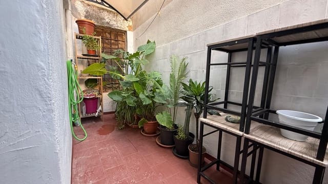 3 slaapkamer Rijtjeshuis te koop in La Bisbal d'Empordà - € 340.000 (Ref: 9975523)