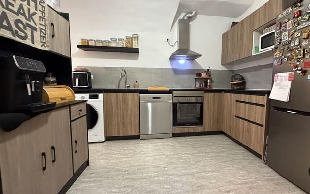 Adosado de 3 habitaciones en La Bisbal d'Empordà en venta - 340.000 € (Ref: 9975523)