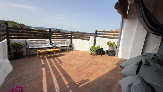 Adosado de 3 habitaciones en La Bisbal d'Empordà en venta - 340.000 € (Ref: 9975523)