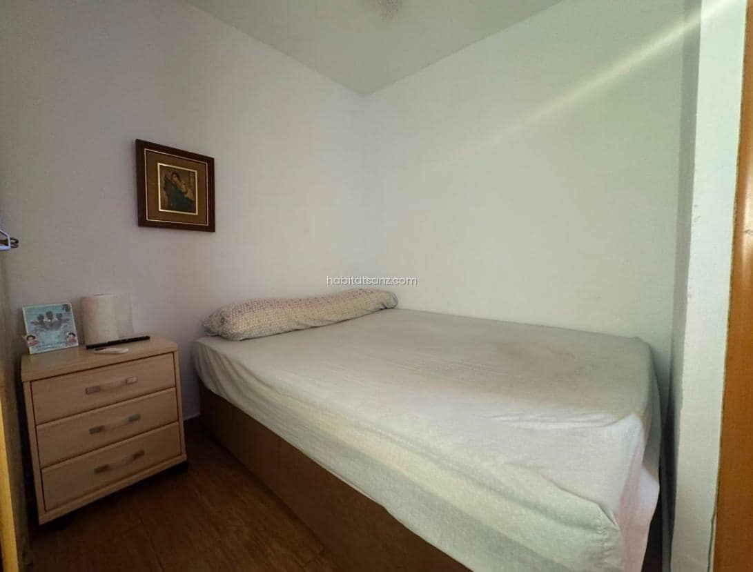 3 slaapkamer Flat te koop in Salt - € 175.000 (Ref: 9975524)