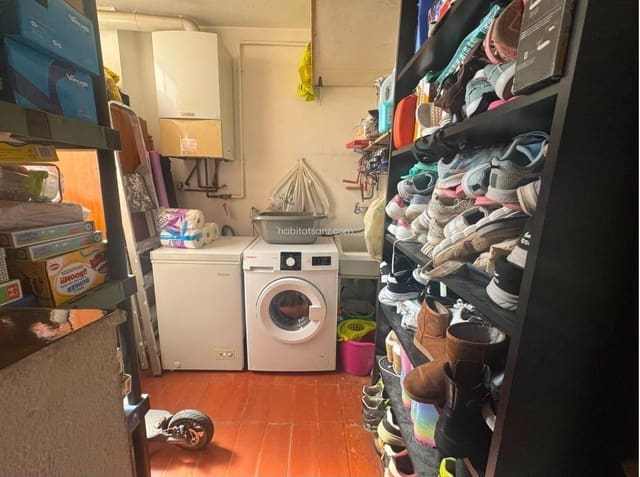 3 makuuhuone Asunto myytävänä paikassa Salt - 175 000 € (Ref: 9975524)