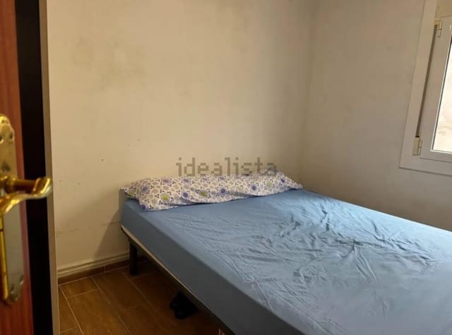 3 makuuhuone Asunto myytävänä paikassa Salt - 139 000 € (Ref: 9975525)