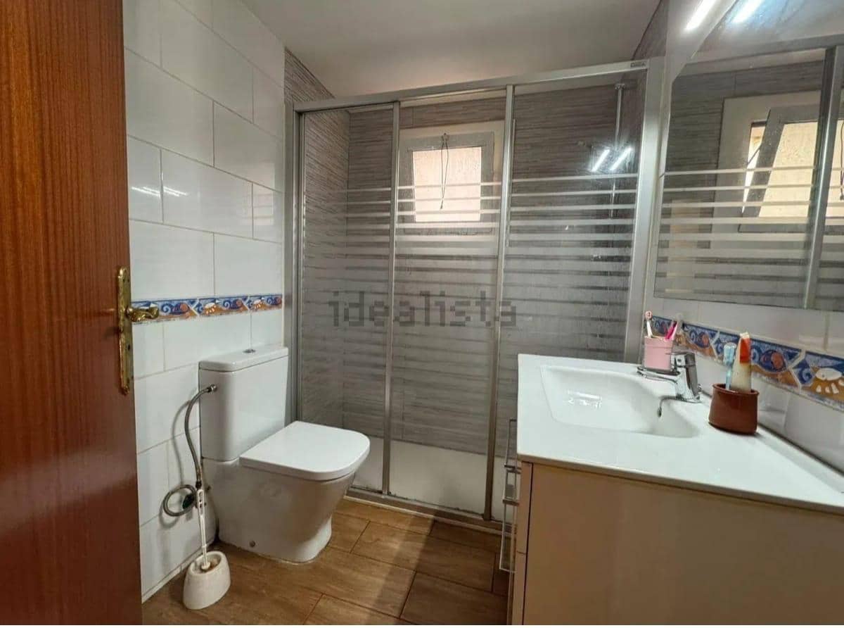 3 bedroom Flat for sale in Salt - € 139,000 (Ref: 9975525)