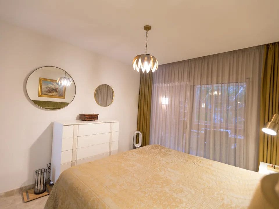 2 makuuhuone Huoneisto myytävänä paikassa Nueva Andalucia mukana uima-altaan 
autotalli - 630 000 € (Ref: 9397820)