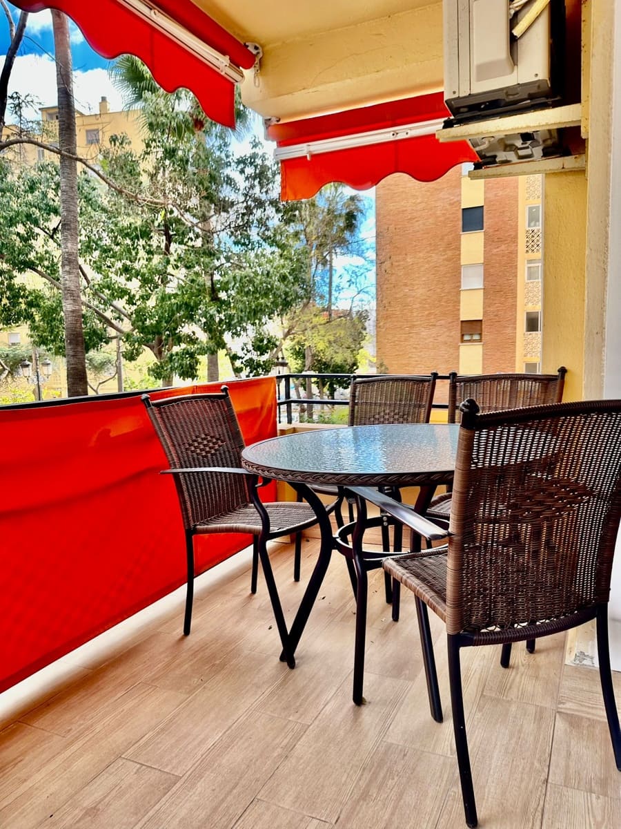 3 soveværelse Lejlighed til salg i Marbella med swimmingpool - € 470.000 (Ref: 9400060)