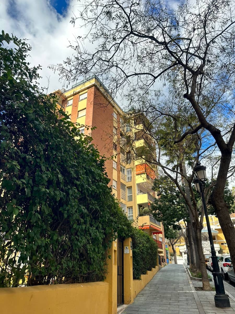 3 soveværelse Lejlighed til salg i Marbella med swimmingpool - € 470.000 (Ref: 9400060)