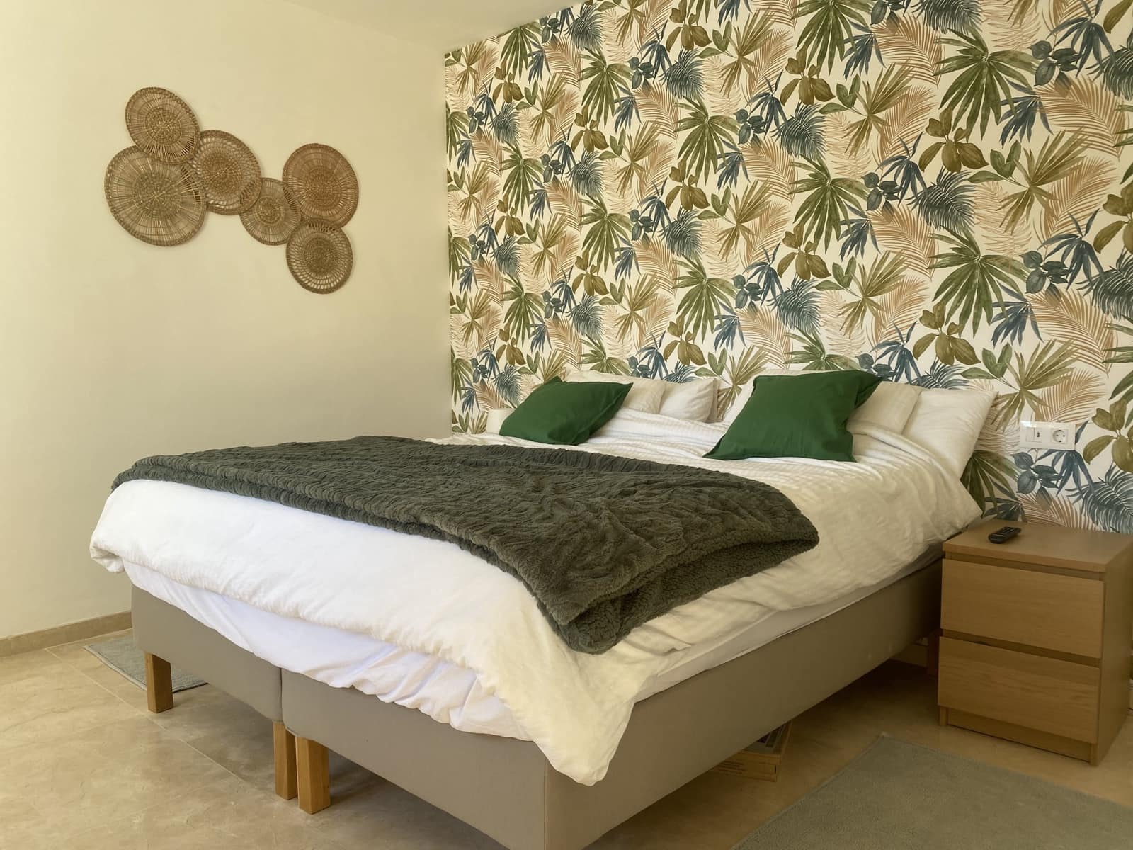 3 bedroom Villa for rent in Mijas with pool - € 3,000 (Ref: 9438422)