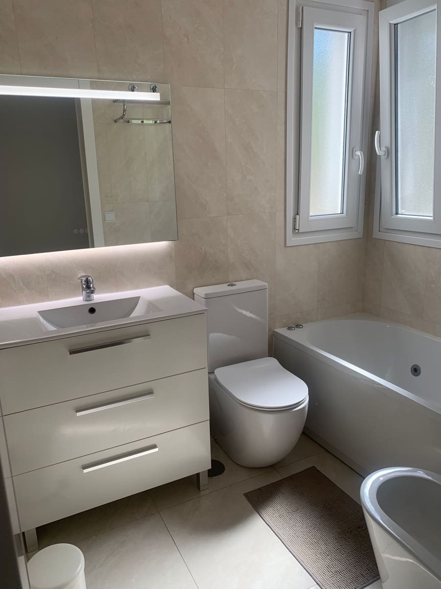 3 slaapkamer Appartement te koop in Benahavis met zwembad garage - € 409.000 (Ref: 9469965)