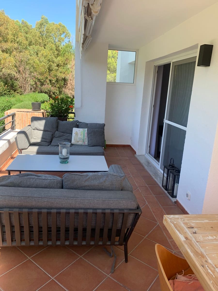 3 slaapkamer Appartement te koop in Benahavis met zwembad garage - € 409.000 (Ref: 9469965)