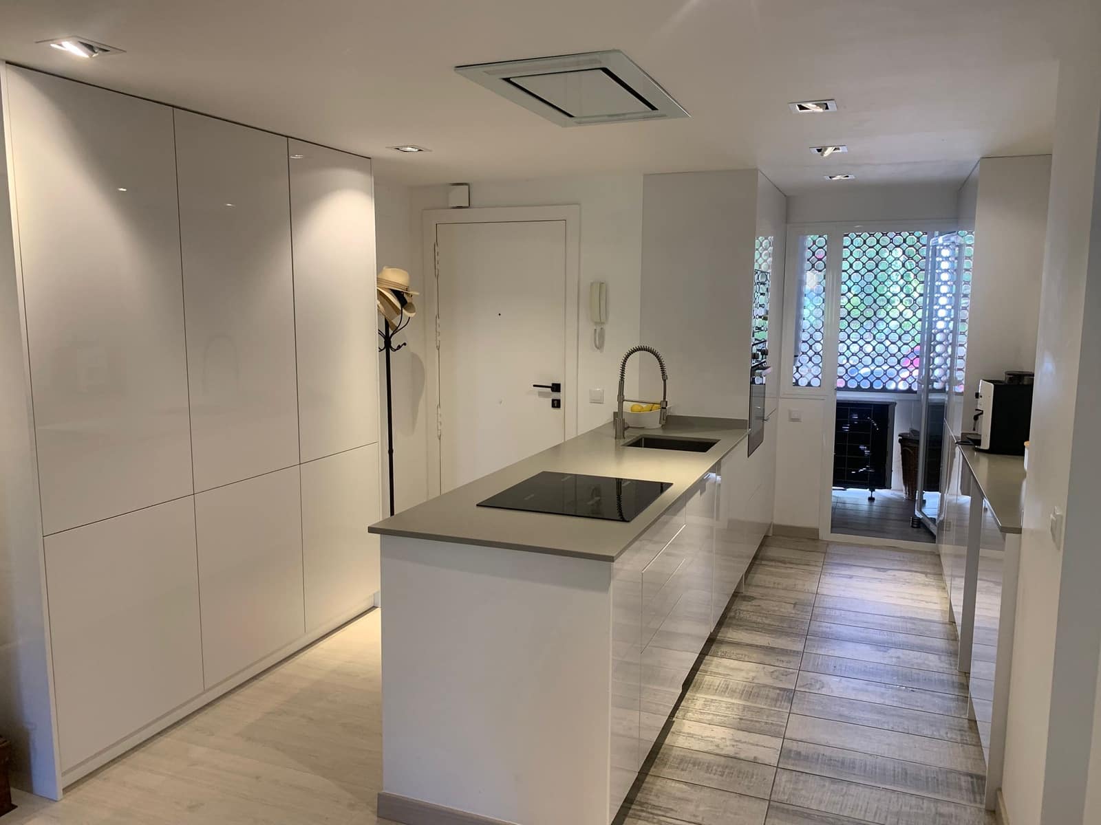 3 slaapkamer Appartement te koop in Benahavis met zwembad garage - € 409.000 (Ref: 9469965)