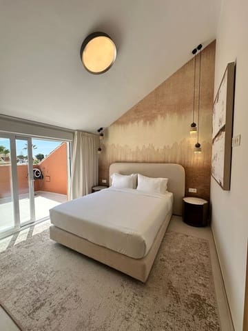 4 bedroom Penthouse for rent in Puerto Banus, Marbella - € 6,000 (Ref: 10005268)